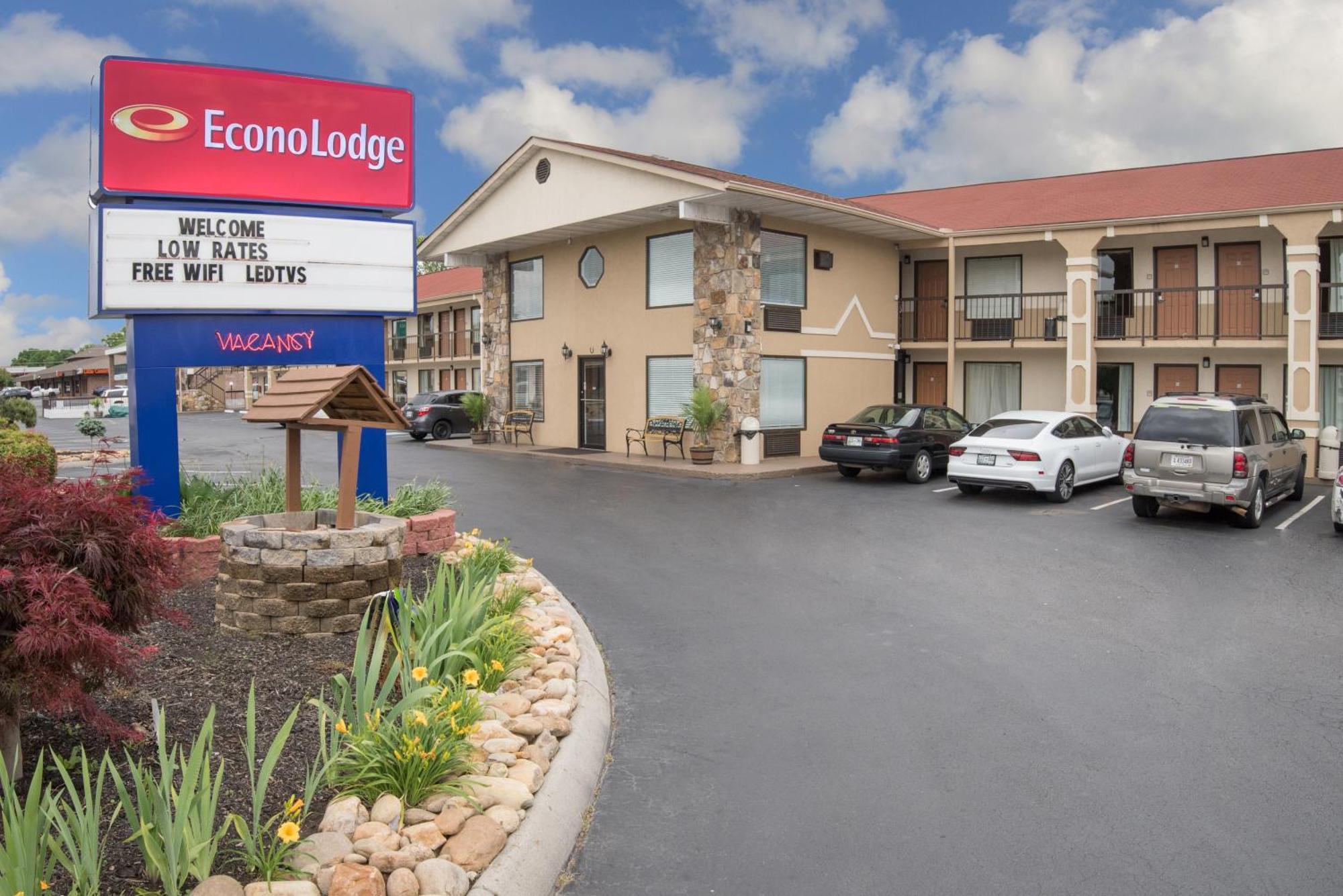 Econo Lodge Sevierville-Pigeon Forge On The River Экстерьер фото