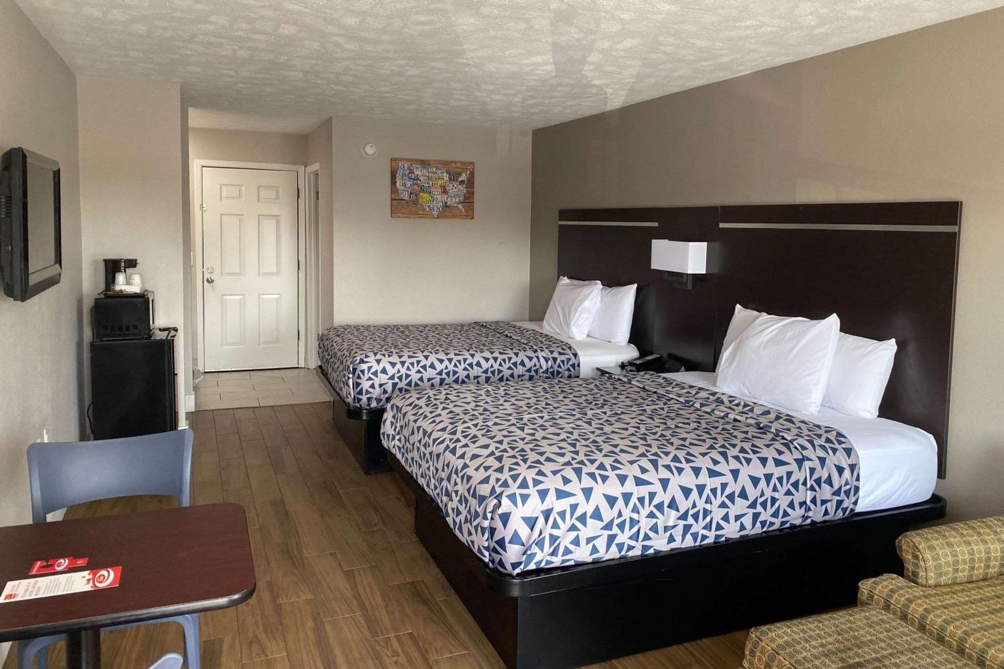 Econo Lodge Sevierville-Pigeon Forge On The River Экстерьер фото